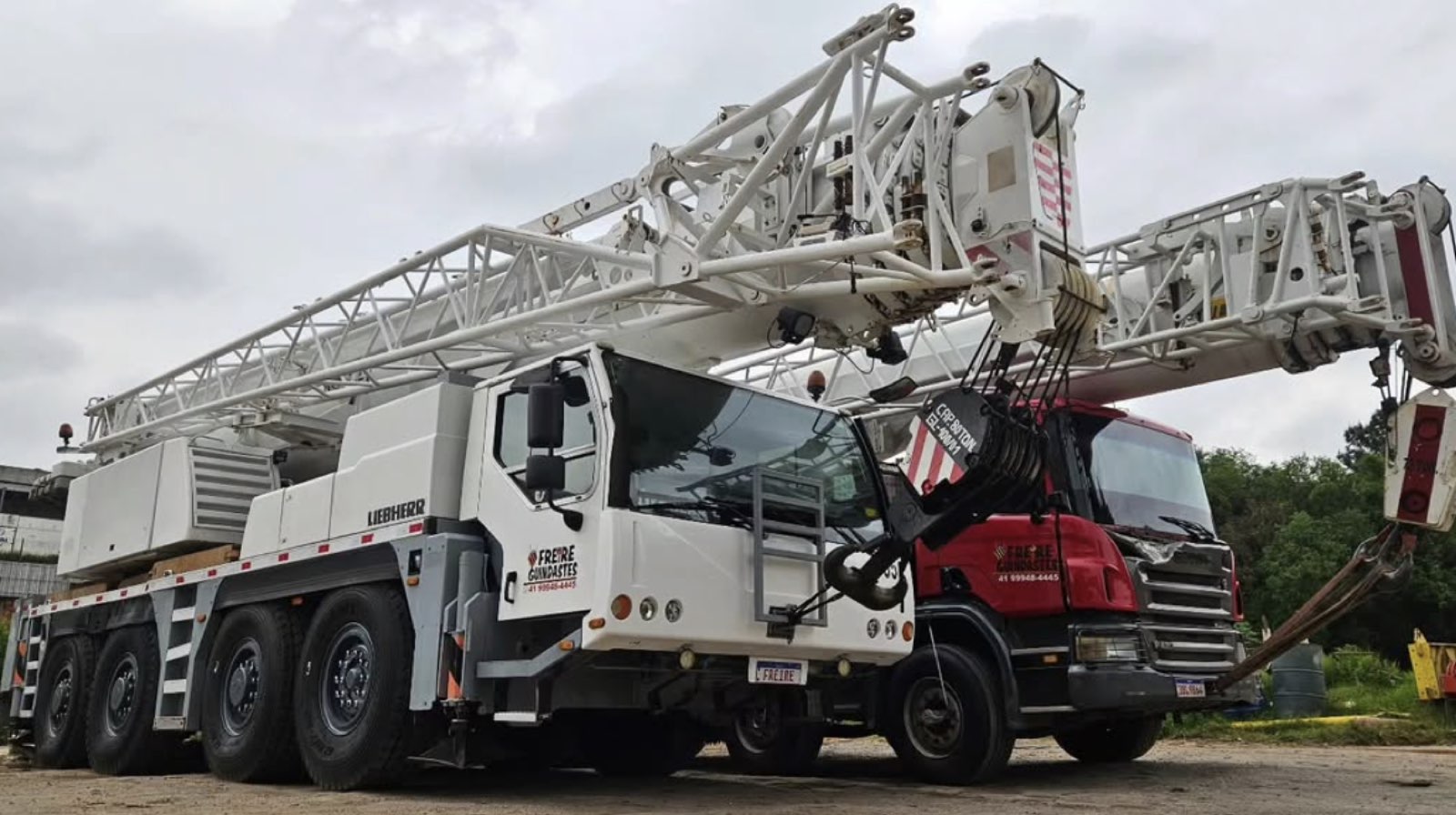 Guindaste móvel Liebherr da Sua Empresa no Rio de Janeiro